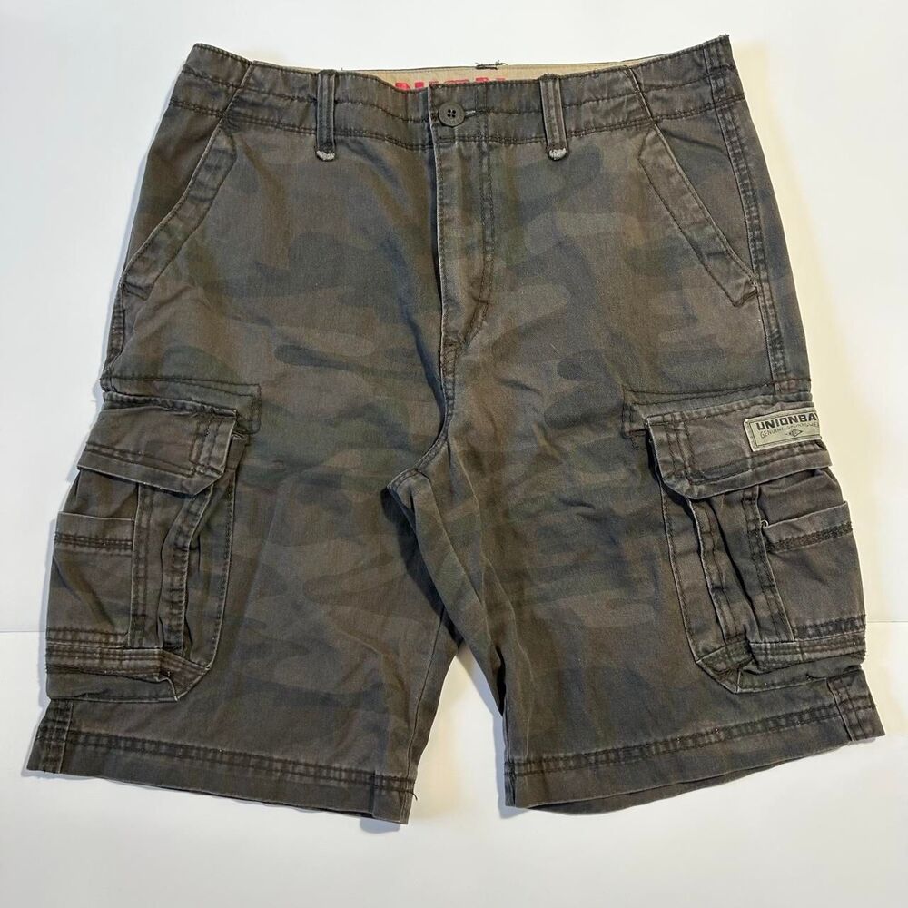 Authentic Vintage 90s/y2k Men's UNIONBAY camo cargo shorts